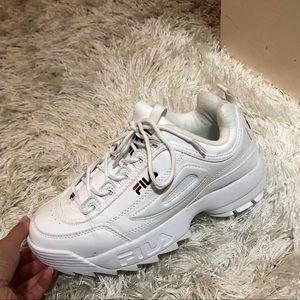 BRAND NEW FILA SNEAKERS. Size 8 women’s